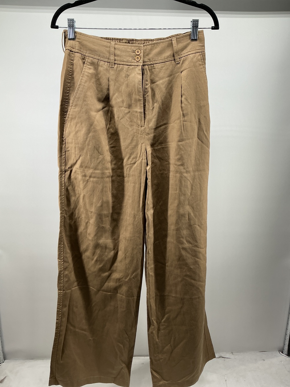 Drapey Twill Pleated Trouser